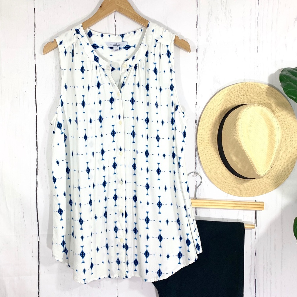 White and Blue Tie Dye Sleeveless Button down Top